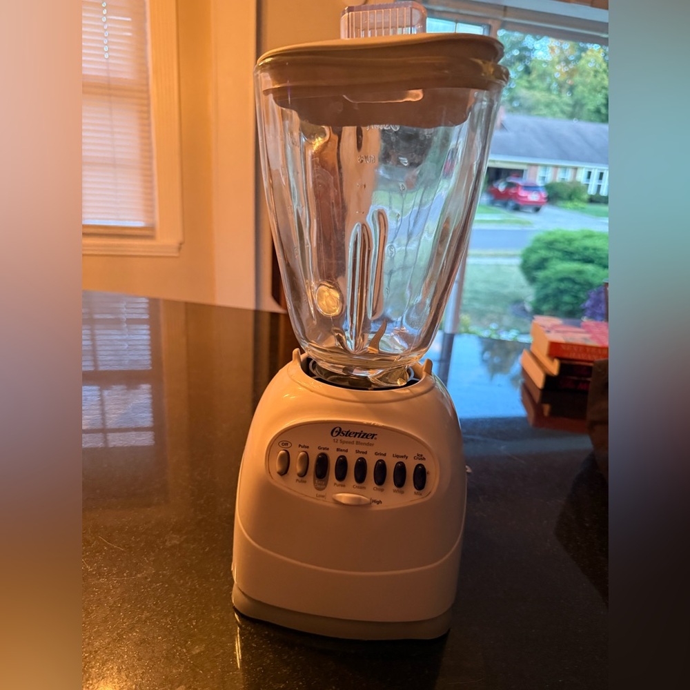 Osterizer White Blender